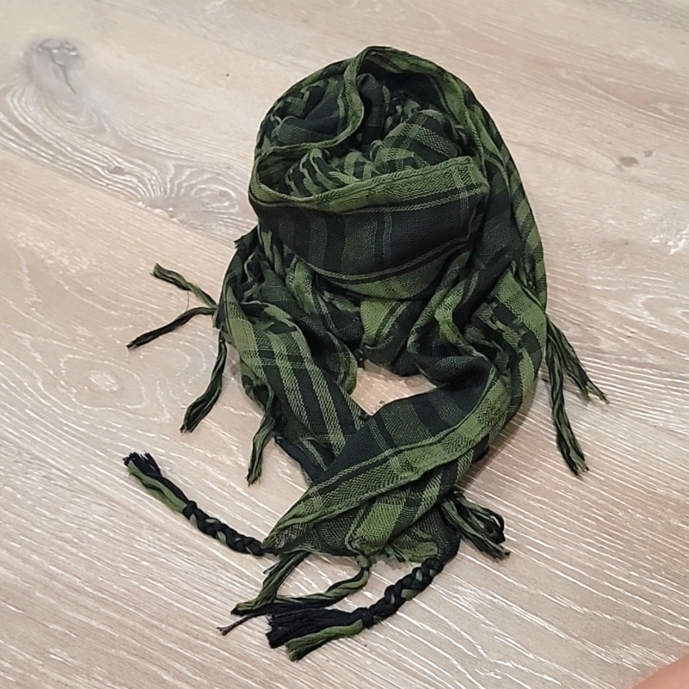 Black and green scarf